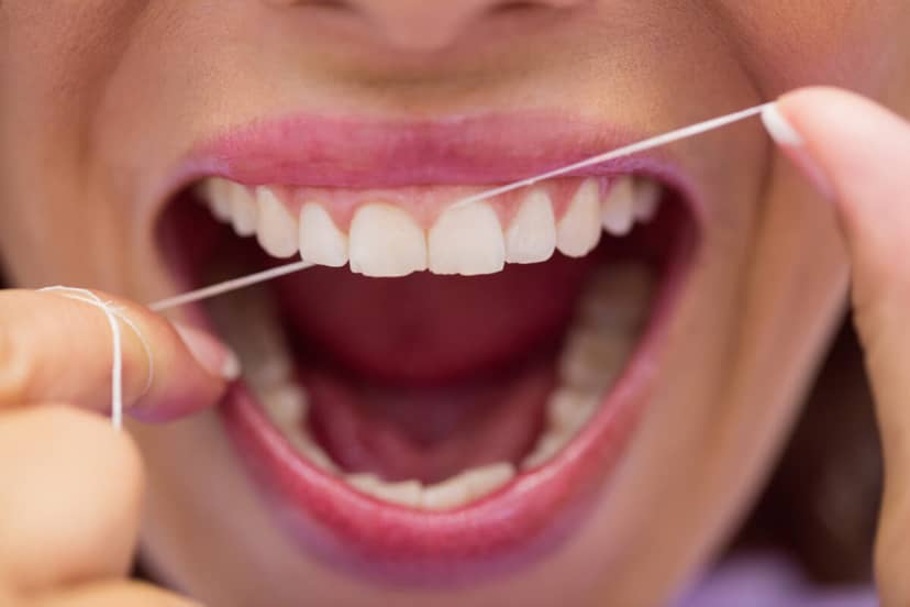 Szczepionka przyszłości. Nić dentystyczna zamiast strzykawki
