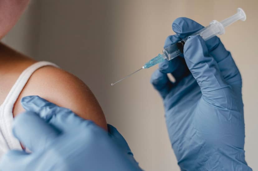 Antybiotykooporność przyspiesza, a kalendarz szczepień wciąż w tyle za rzeczywistością