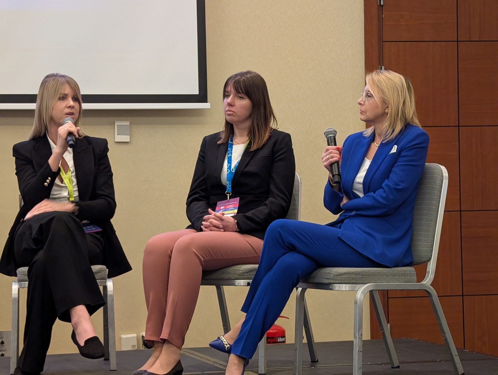 Konferencja Audiofon 2025. Od lewej: dr Natalia Czajka, dr hab. Paulina Krasnodębska, prof. Agata Szkiełkowska. Fot Beata Igielska
